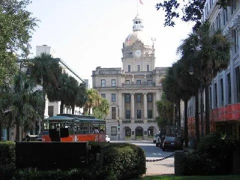 Hotel Staybridge Suites Savannah Historic District By Ihg